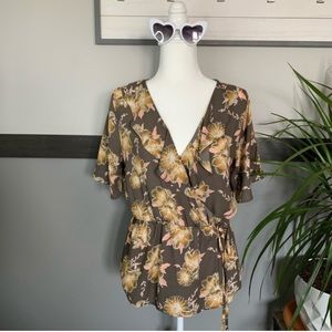 SIENNA SKY sleeve wedge v-neck wrap waistband